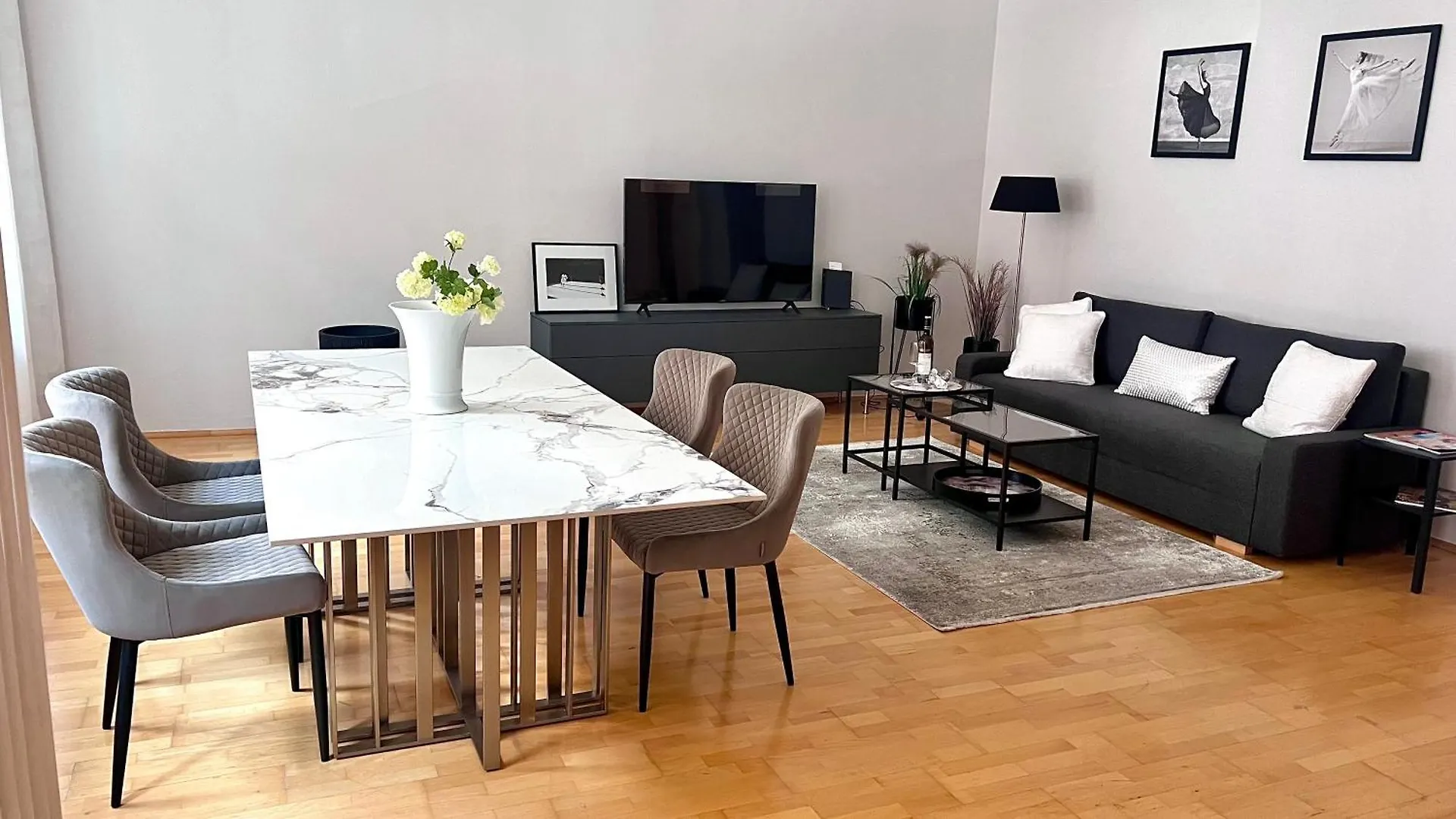 90Qm Designerwohnung Mit Kueche Und Jacuzzi In Do-City Dortmund Niemcy