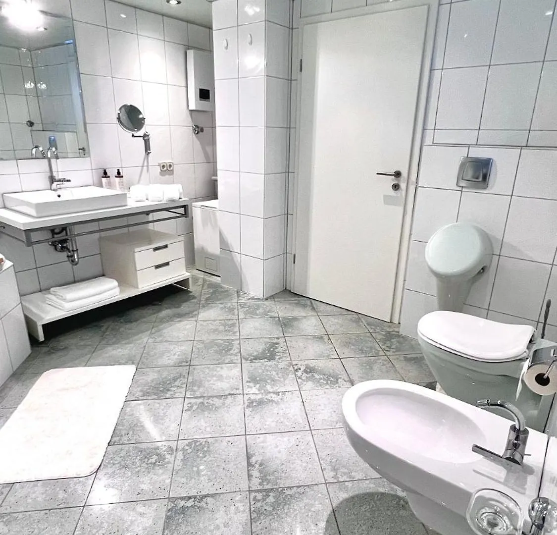 Apartament 90Qm Designerwohnung Mit Kueche Und Jacuzzi In Do-City Dortmund