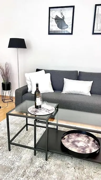 Apartament 90Qm Designerwohnung Mit Kueche Und Jacuzzi In Do-City Dortmund