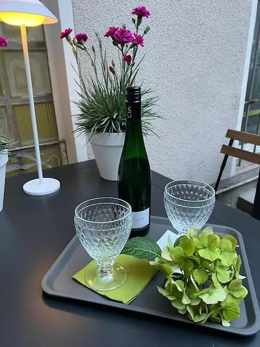Apartament 90Qm Designerwohnung Mit Kueche Und Jacuzzi In Do-City Dortmund